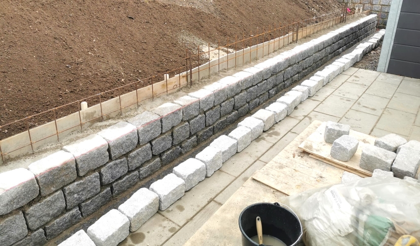 Anlægsarbejde - Opbygning af støttemur i Slagelse